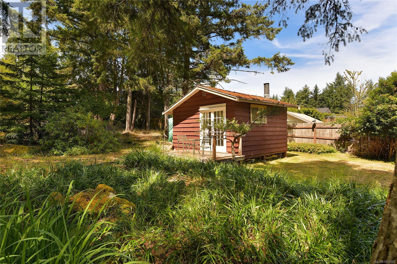  513 Cedar Hill Road, Mayne Island