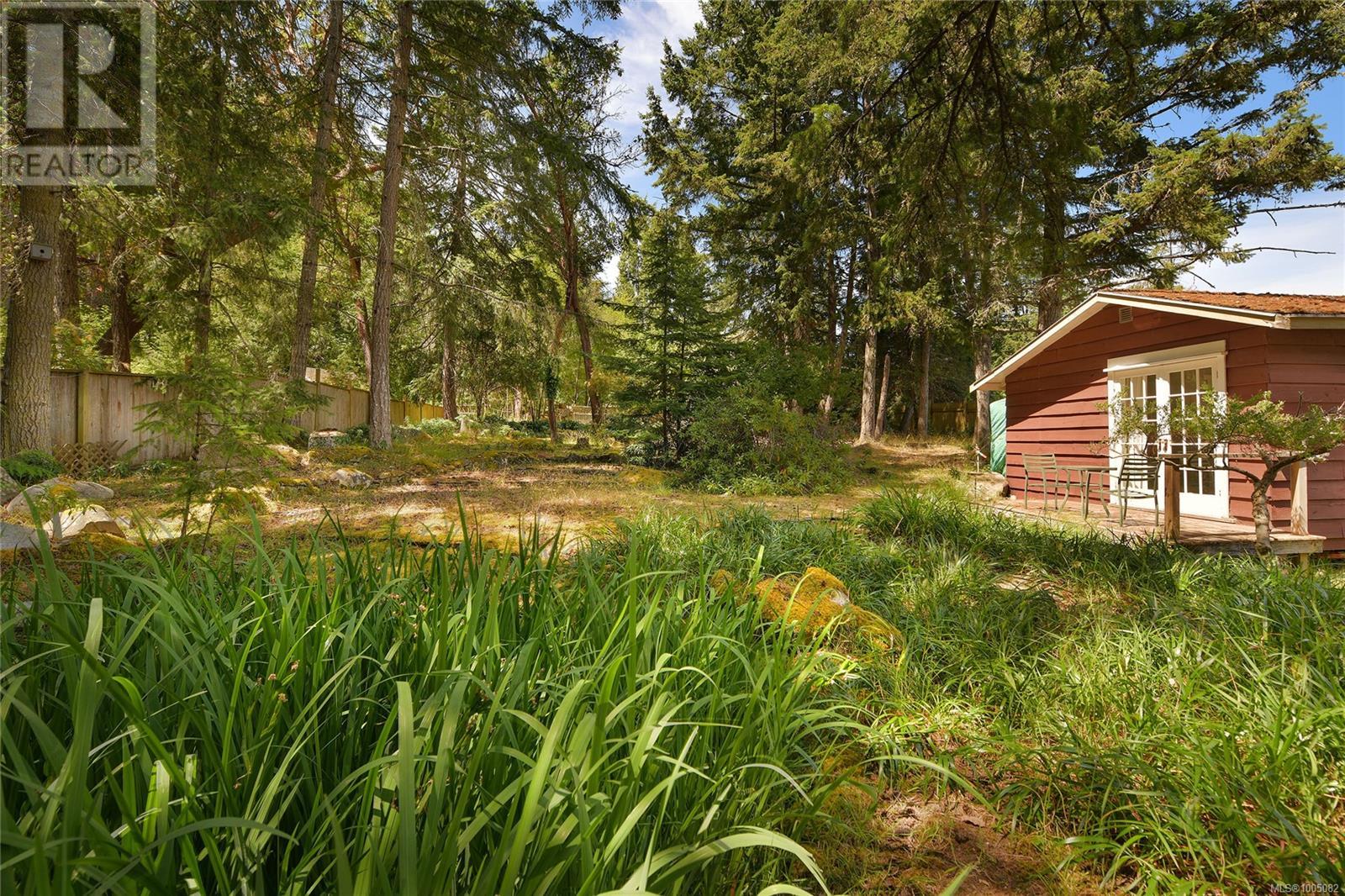  513 Cedar Hill Road, Mayne Island