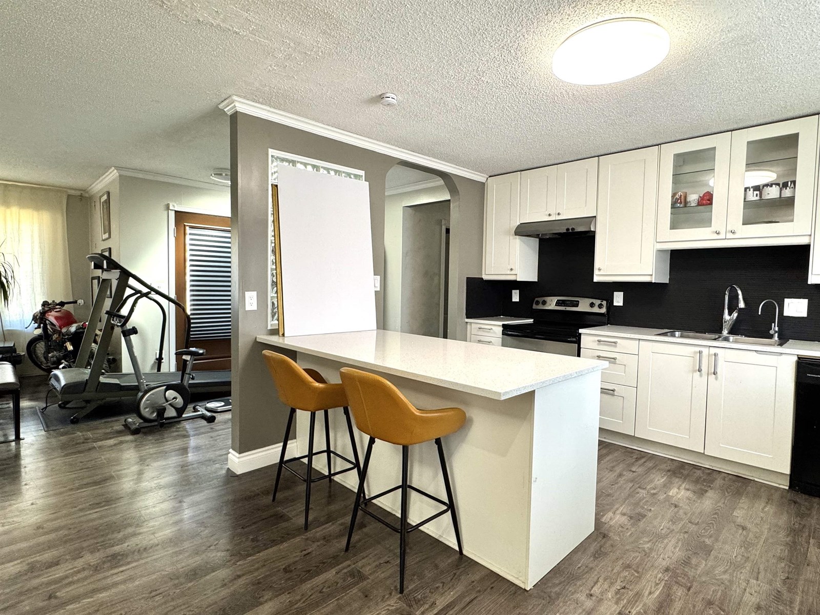 Photo 16 of 14976 96 Avenue, Surrey BC