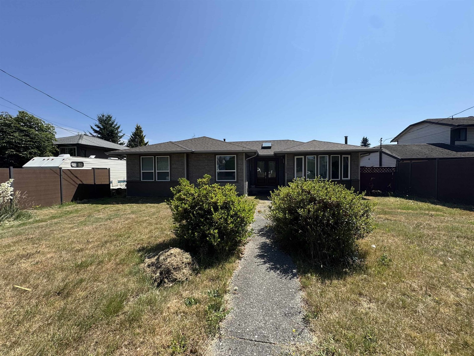 Photo 1 of 14976 96 Avenue, Surrey BC