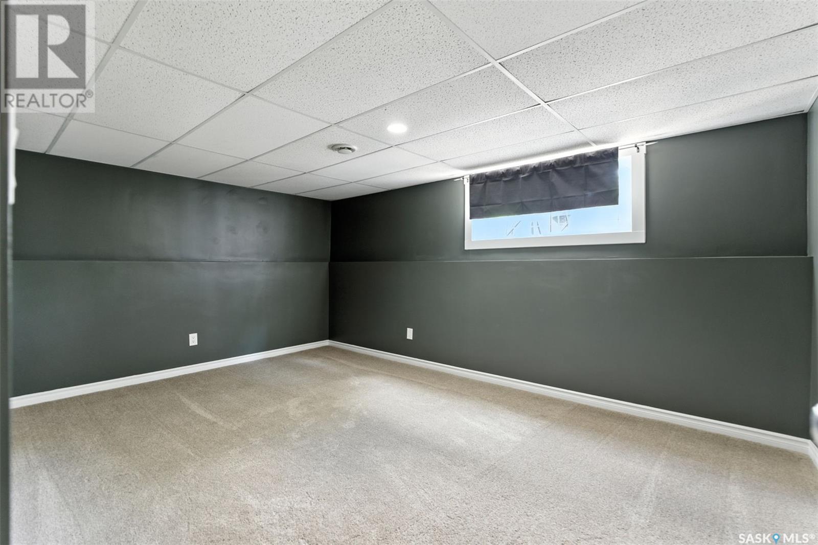 Photo 5 of 732 1st Avenue N, Martensville SK