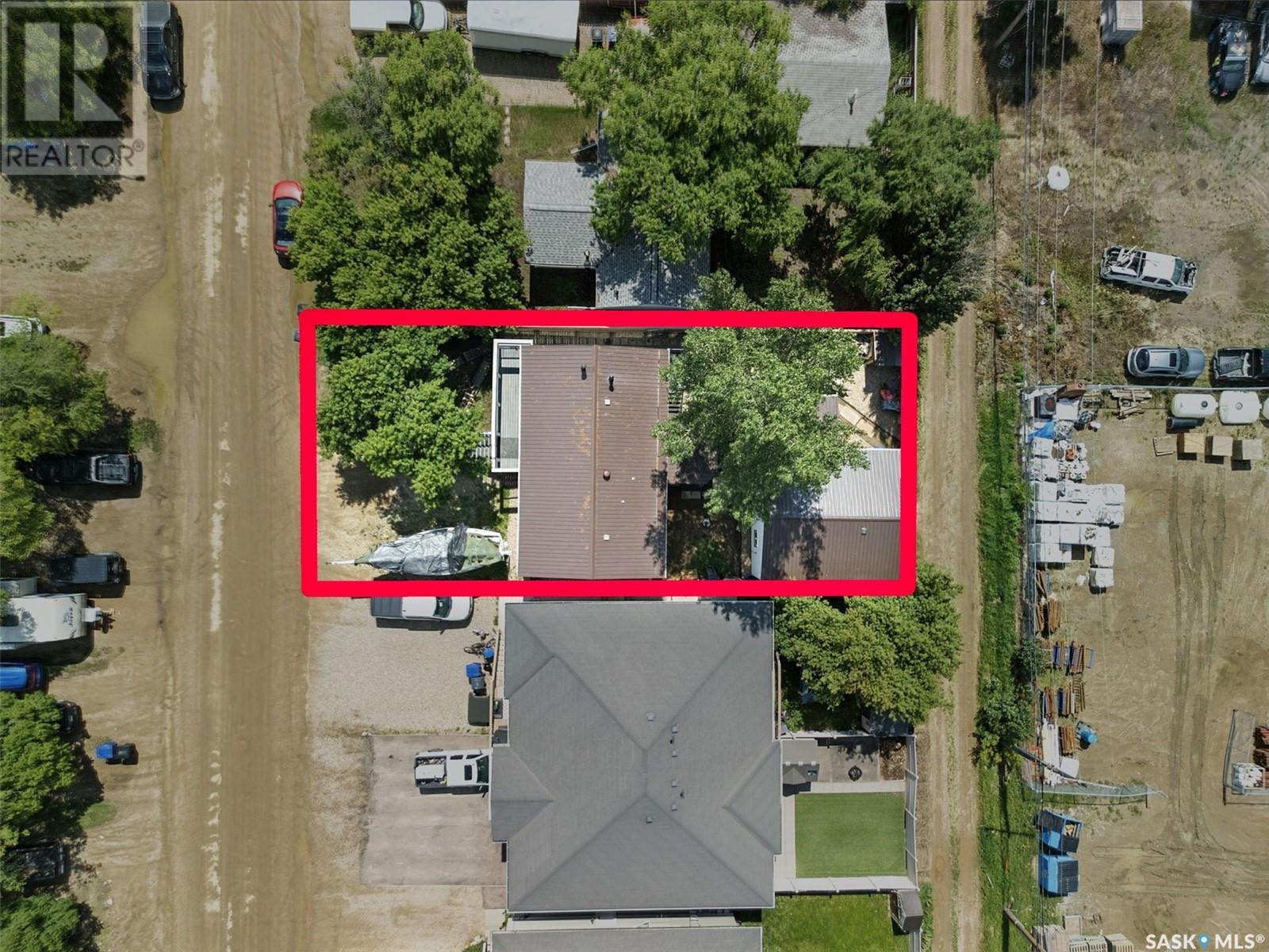 Photo 17 of 732 1st Avenue N, Martensville SK