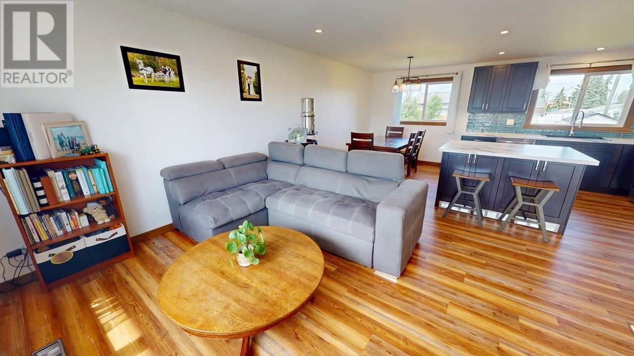 Photo 6 of 8132 96 Avenue, Fort St John BC