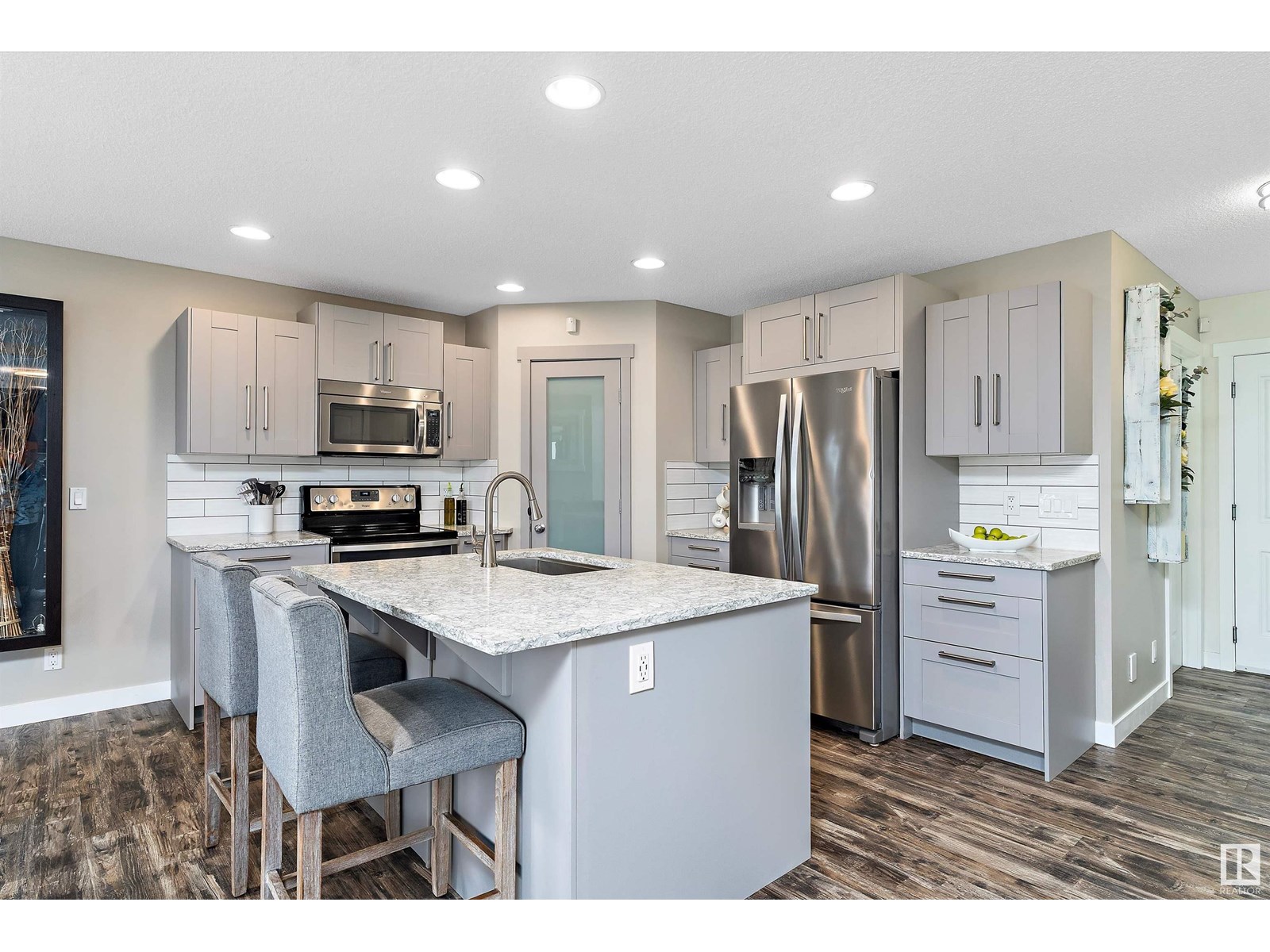 Photo 13 of 16532 140 St Nw, Edmonton AB