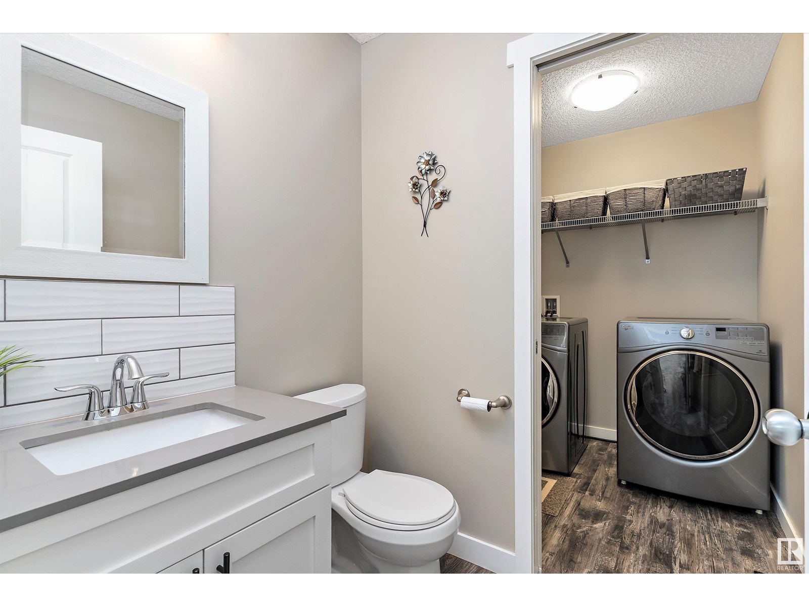 Photo 15 of 16532 140 St Nw, Edmonton AB