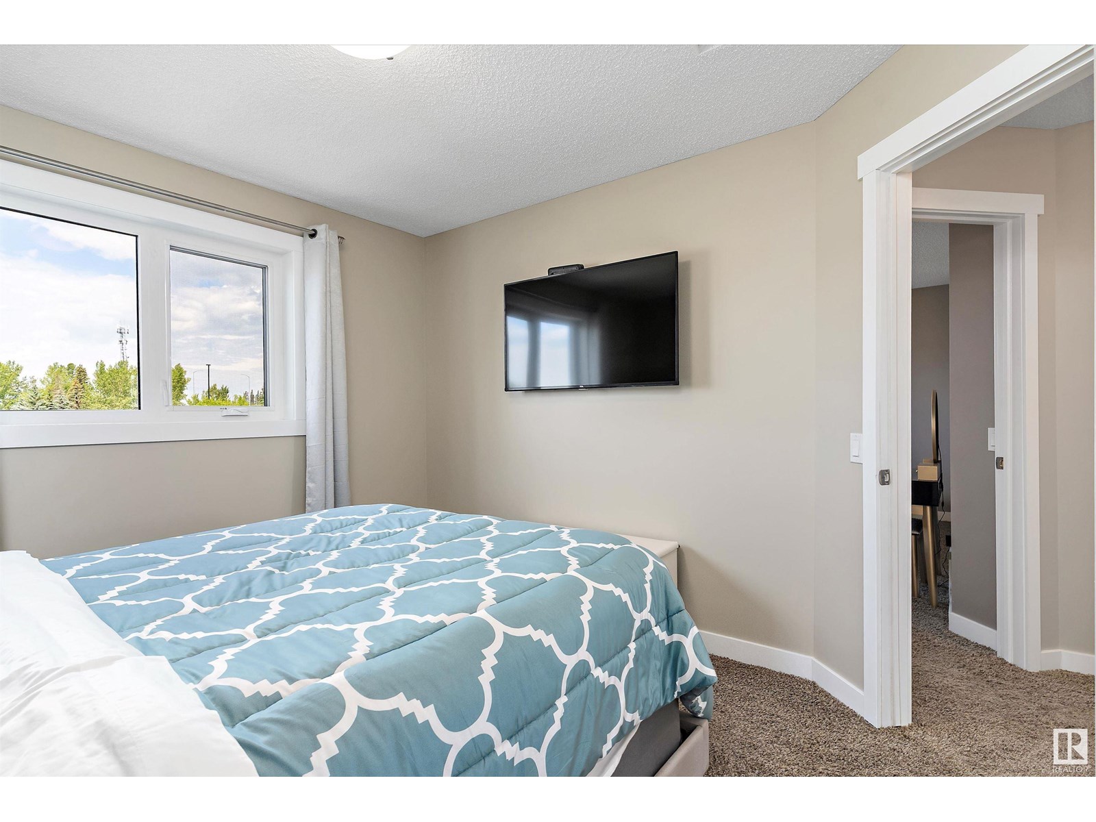 Photo 25 of 16532 140 St Nw, Edmonton AB