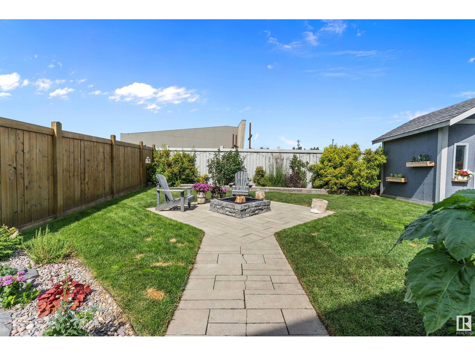 Photo 39 of 16532 140 St Nw, Edmonton AB