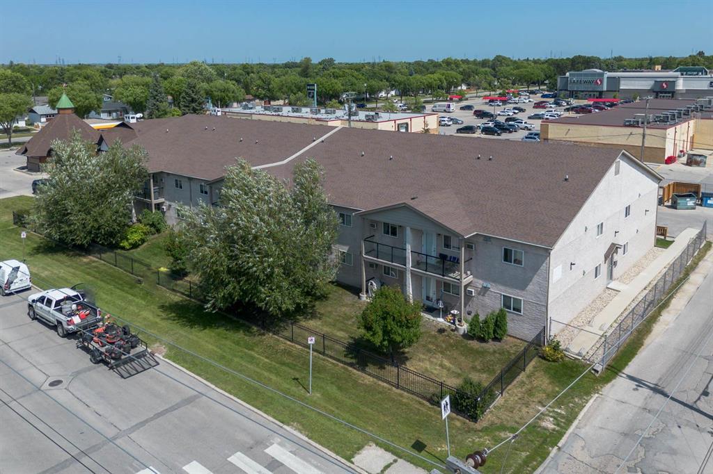 Photo 1 of 107 670 Wayoata Street, Winnipeg MB