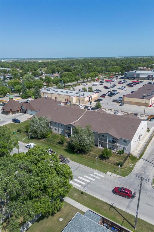 Photo 22 of 107 670 Wayoata Street, Winnipeg MB