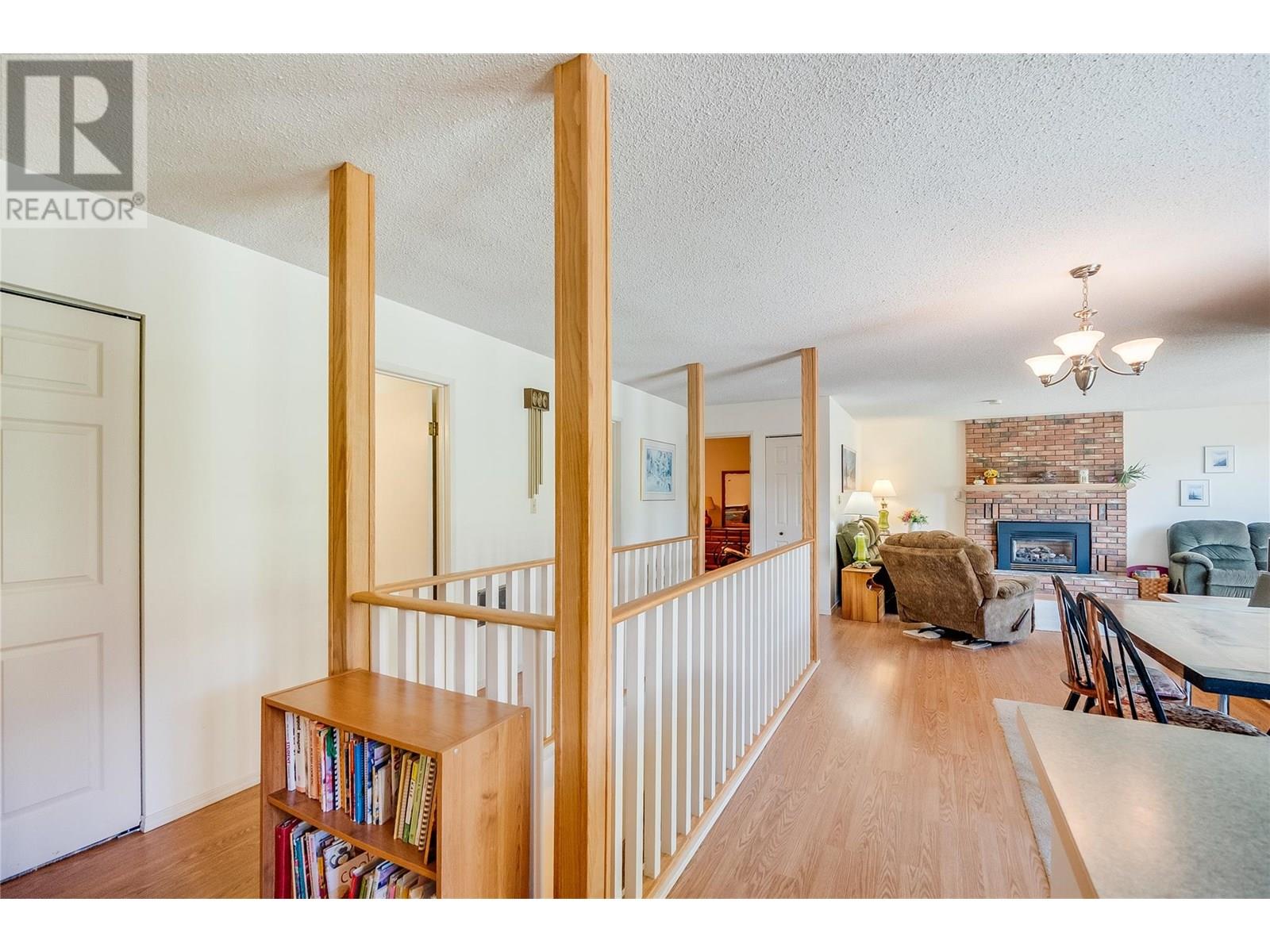 Photo 15 of 114 Oak Street E, Nelson BC