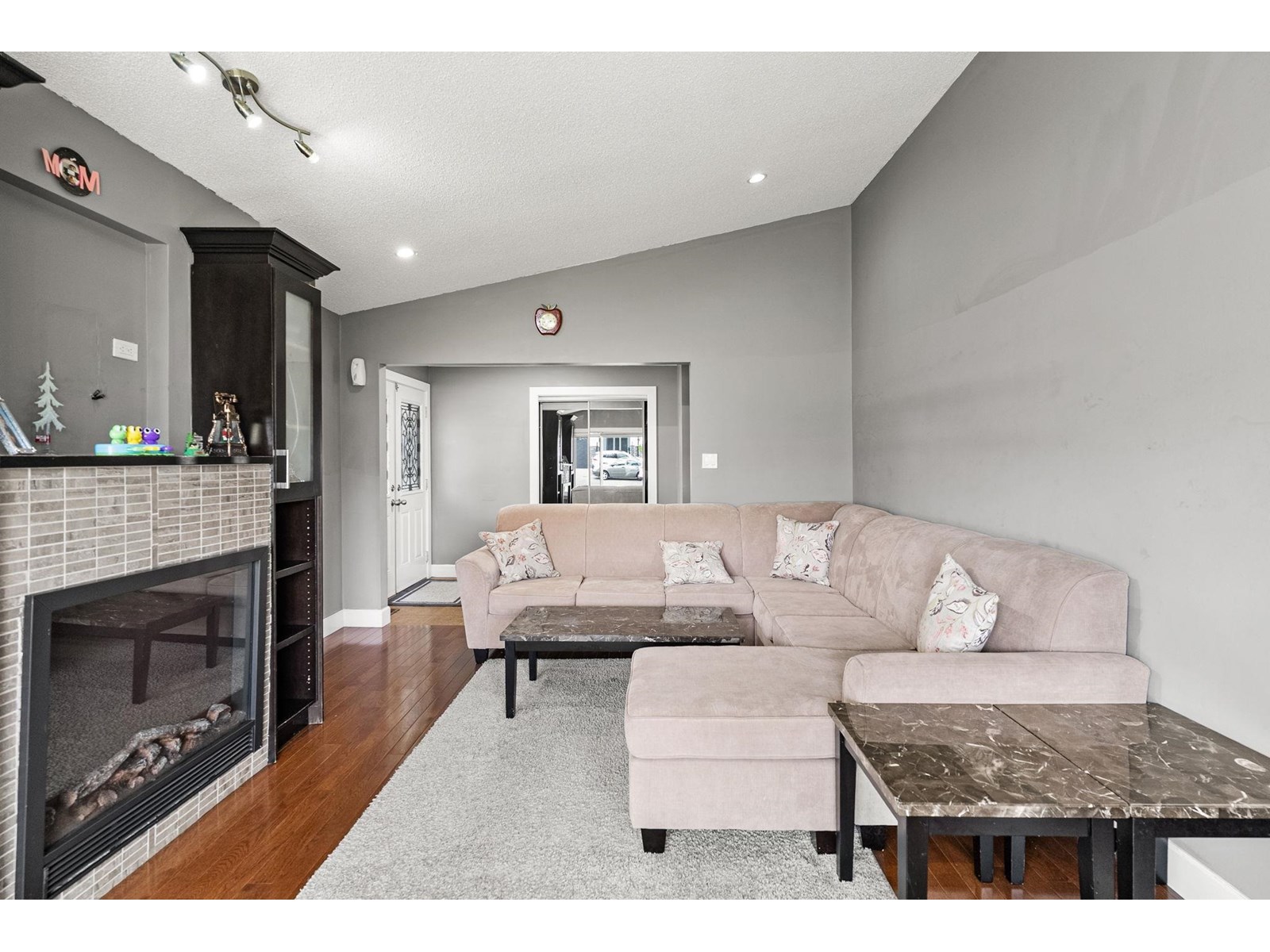 Photo 8 of 15042 85 A Avenue, Surrey BC