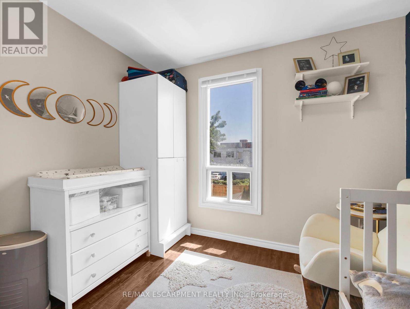 Photo 9 of 114 Burton Street, Hamilton ON