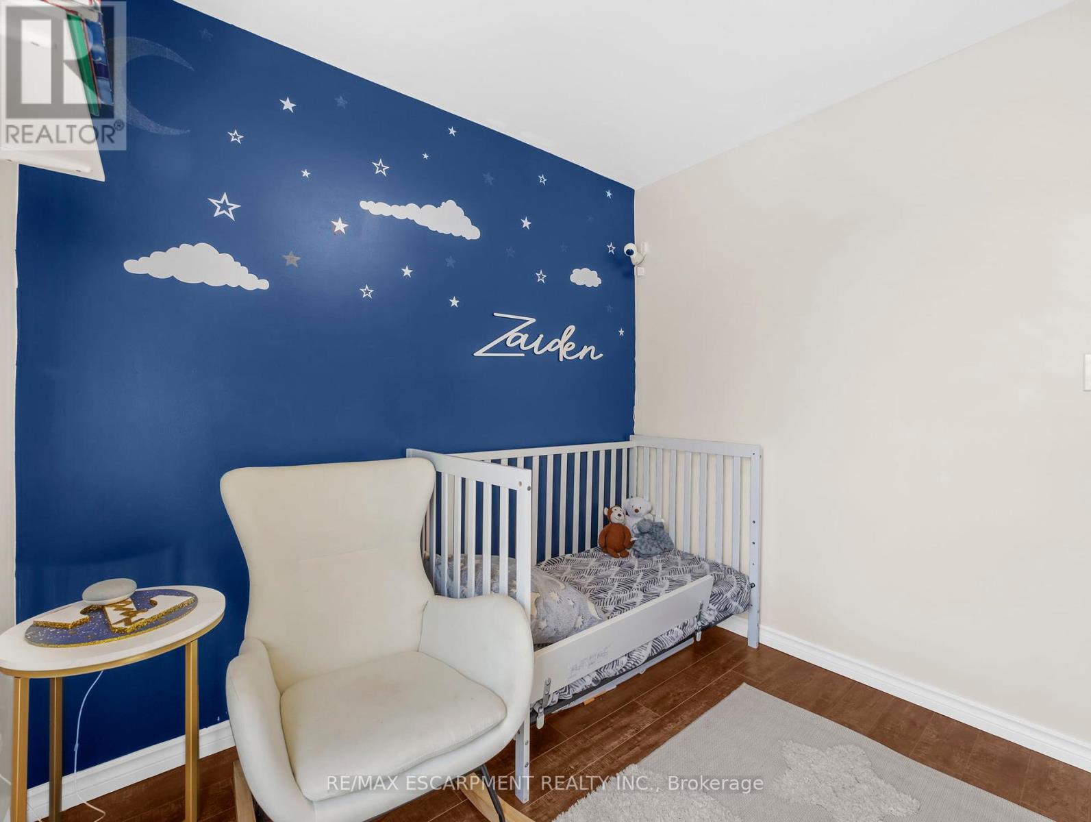 Photo 3 of 114 Burton Street, Hamilton ON