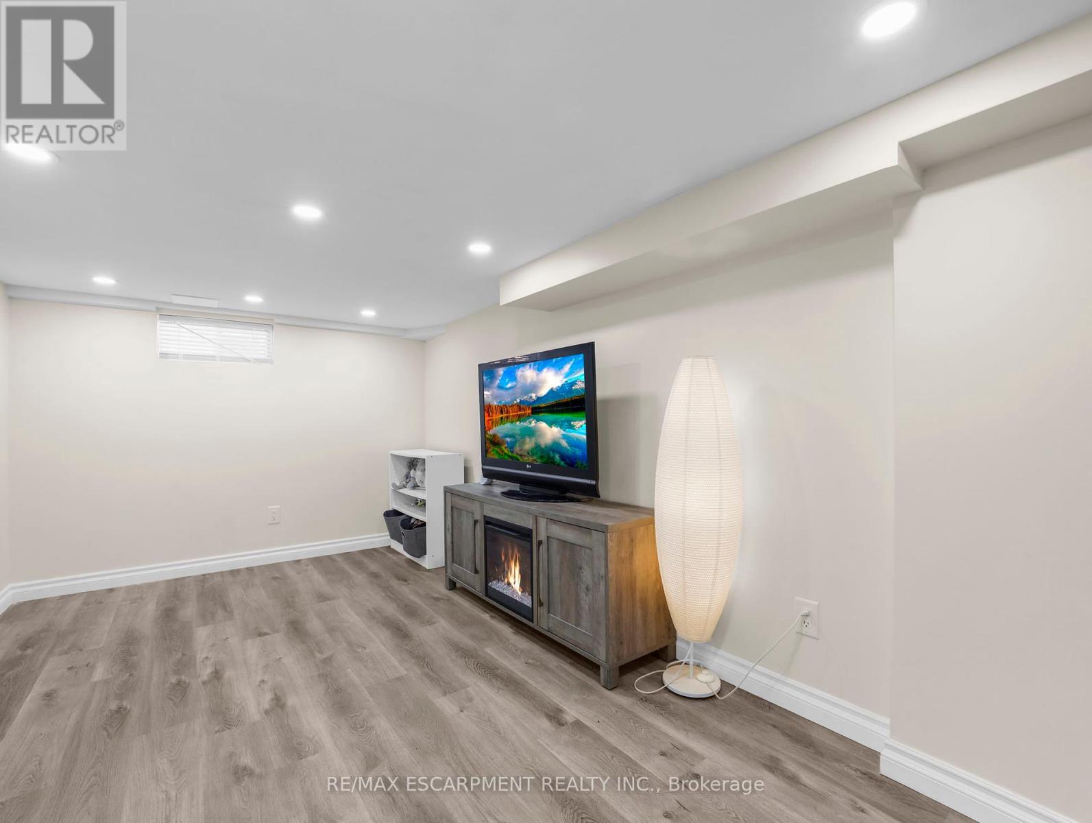 Photo 1 of 114 Burton Street, Hamilton ON
