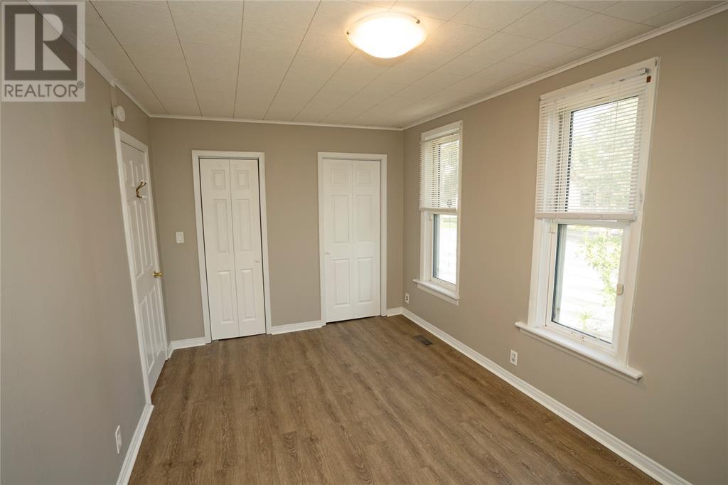 Photo 12 of 254 Durand Street, Sarnia ON
