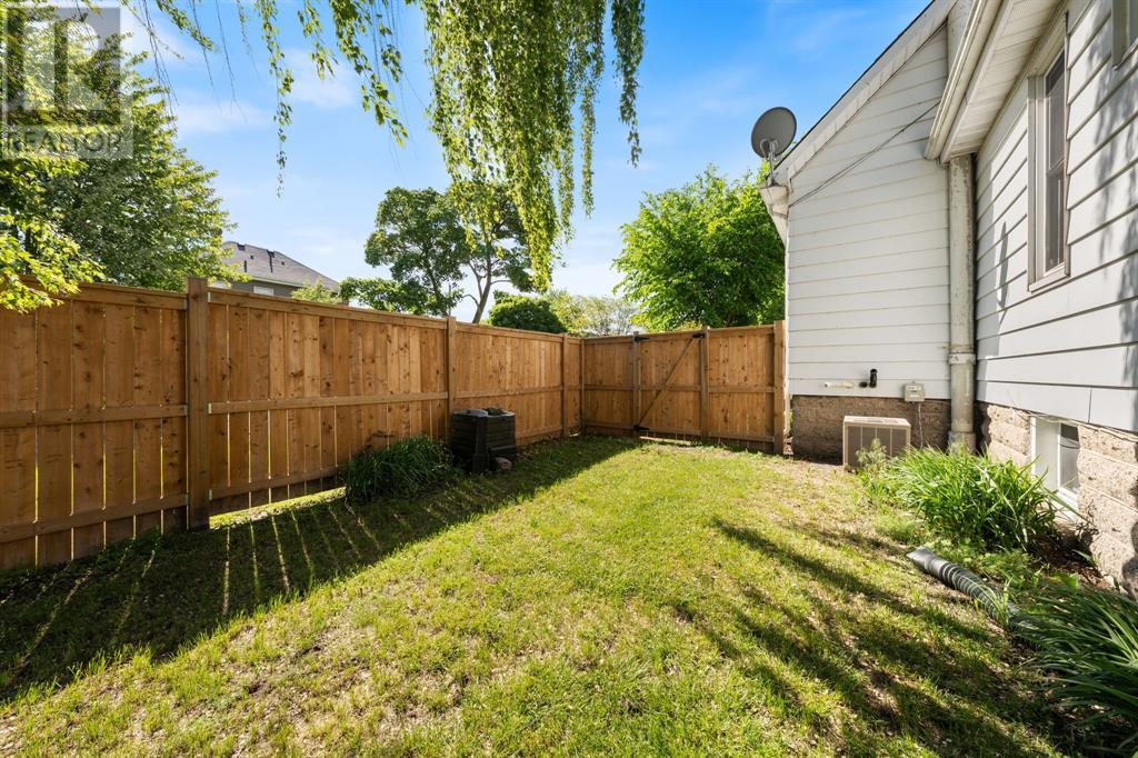 Photo 33 of 254 Durand Street, Sarnia ON