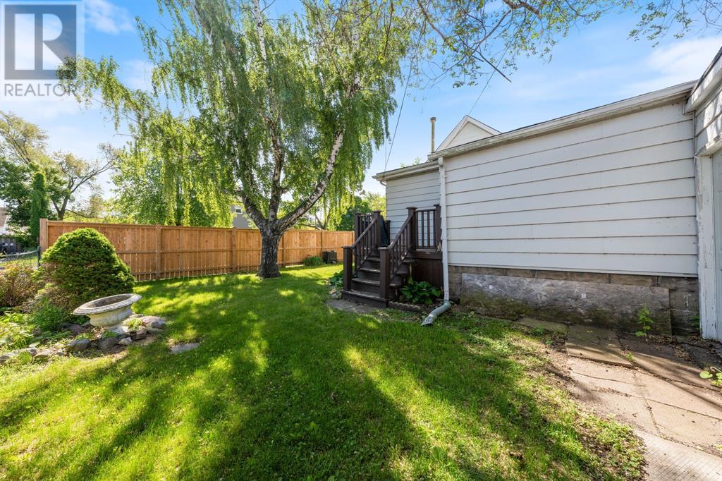 Photo 32 of 254 Durand Street, Sarnia ON