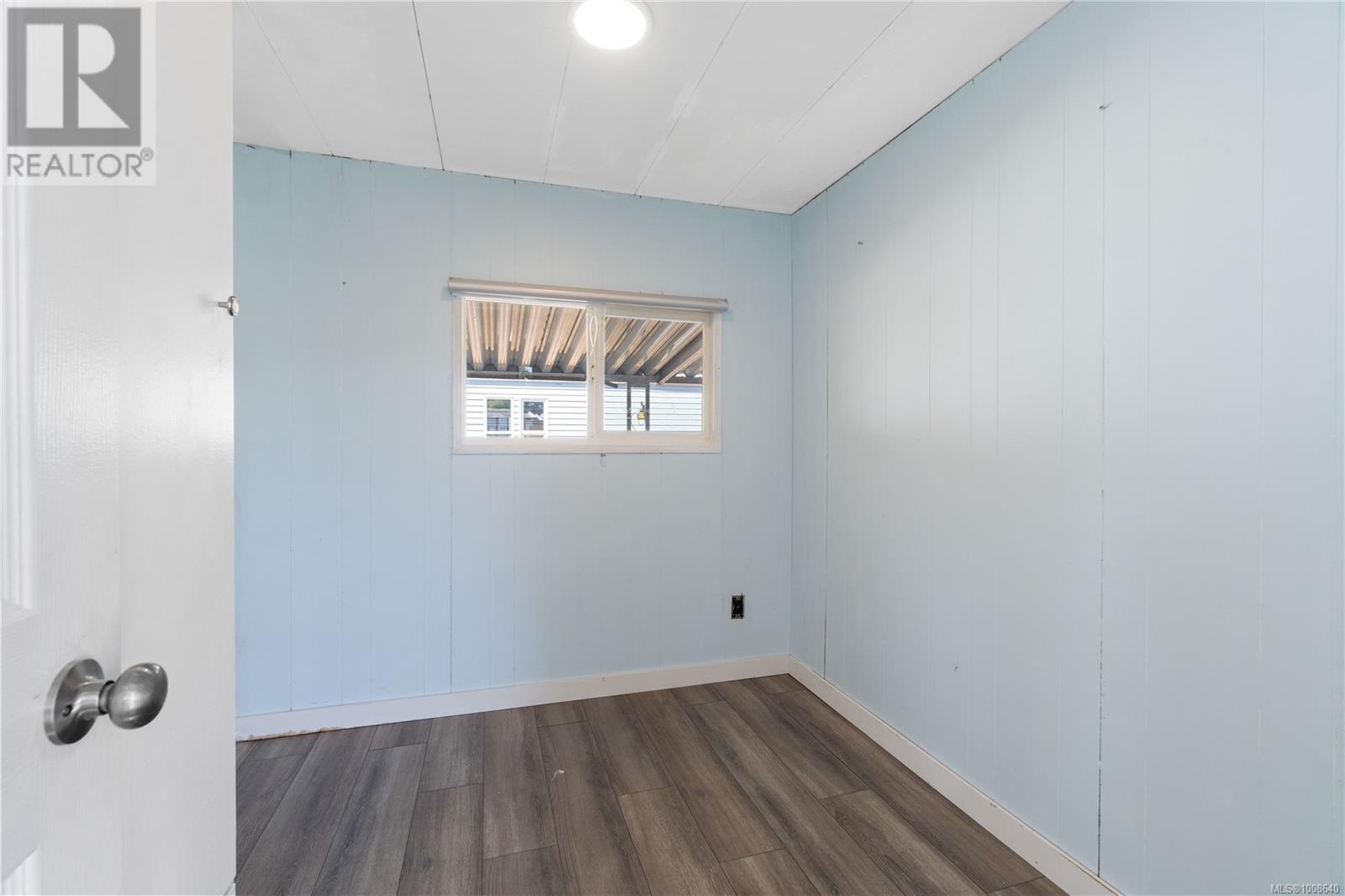 Photo 8 of 41 6245 Metral Dr, Nanaimo BC