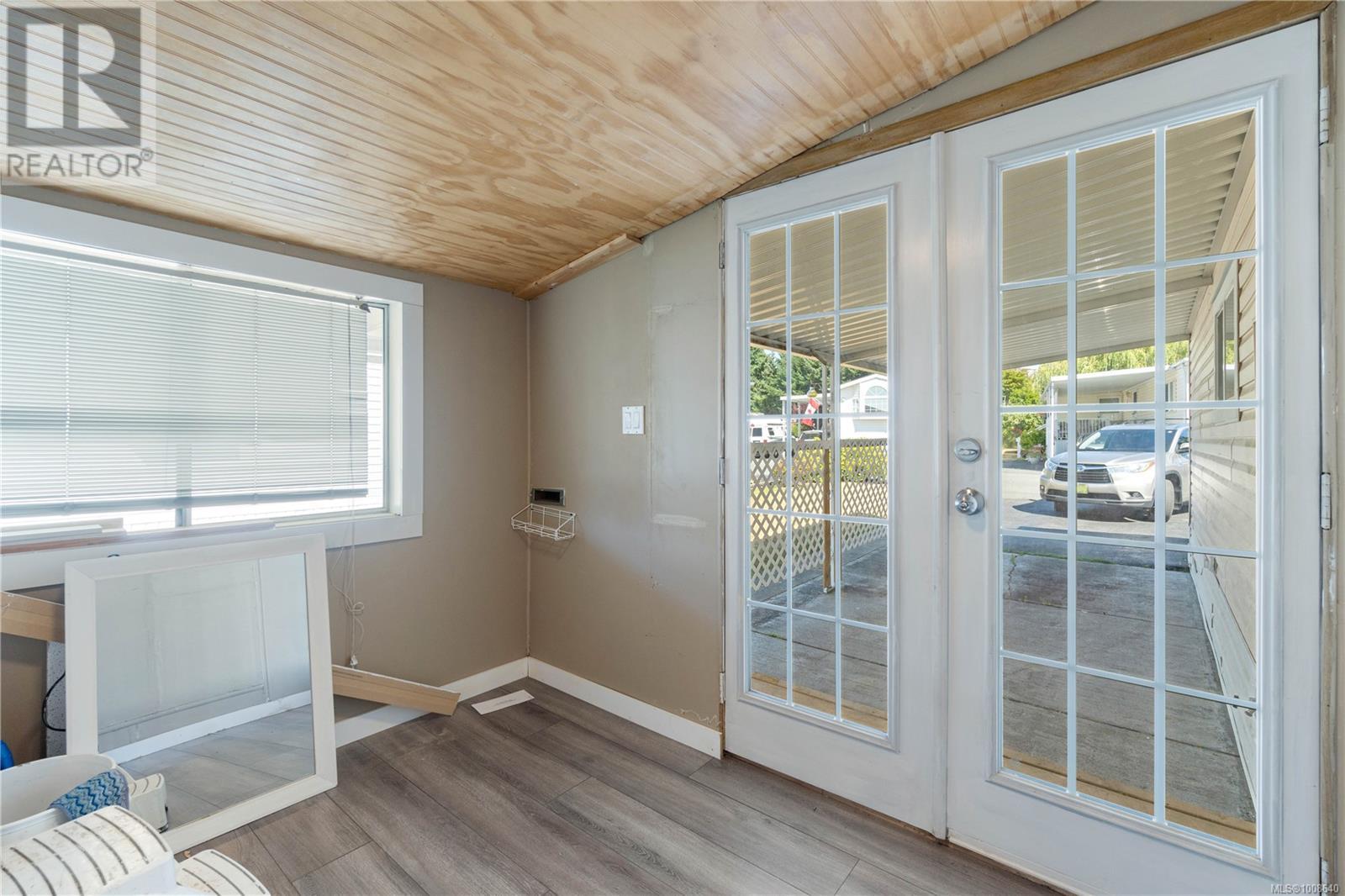 Photo 2 of 41 6245 Metral Dr, Nanaimo BC