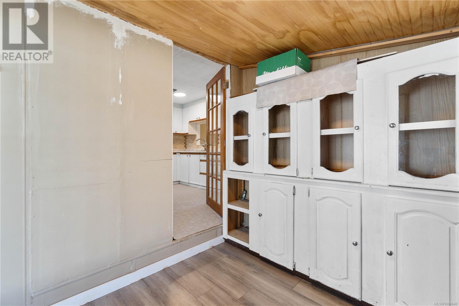 Photo 6 of 41 6245 Metral Dr, Nanaimo BC