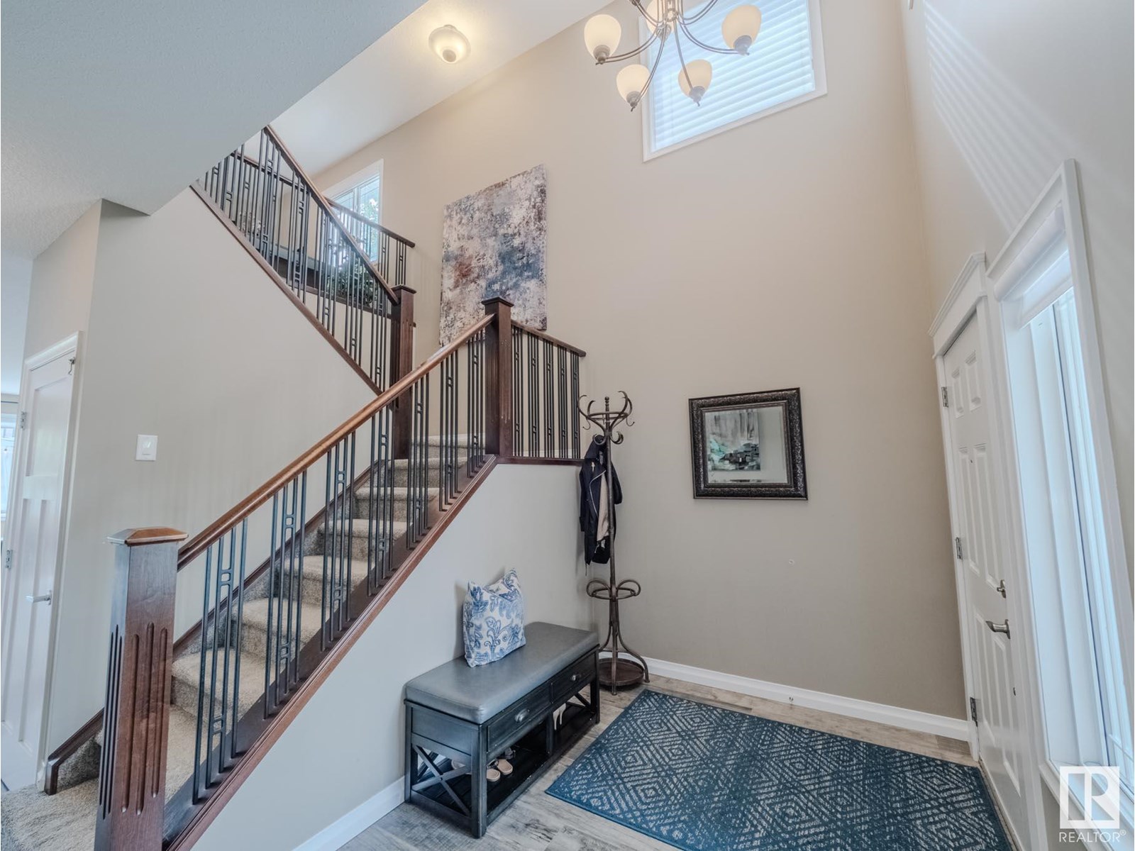Photo 3 of 5506 168 A Av Nw, Edmonton AB