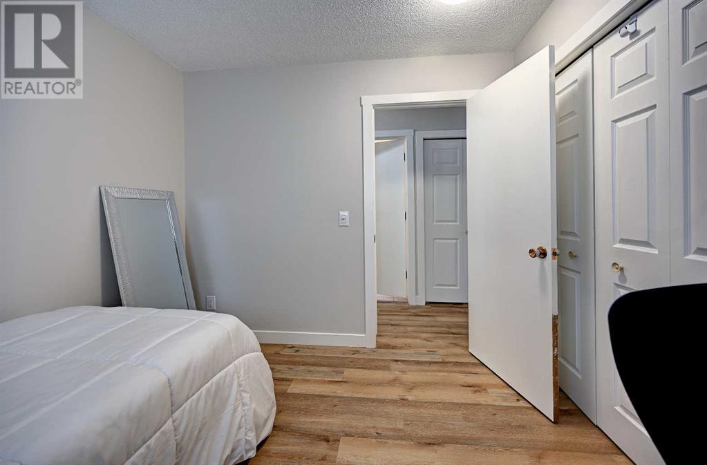 Single Family House Bungalow for Sale in  Dover Ridge Drive SE Dover Calgary 