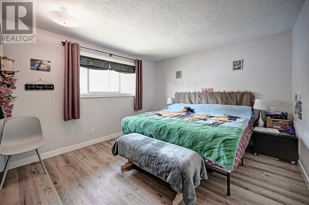 Single Family House Bungalow for Sale in  Dover Ridge Drive SE Dover Calgary 