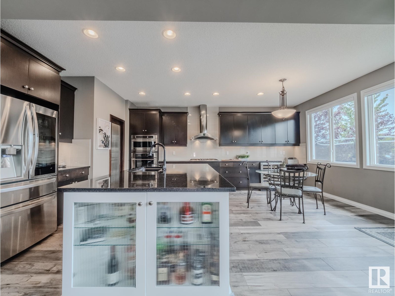 Photo 10 of 5506 168 A Av Nw, Edmonton AB