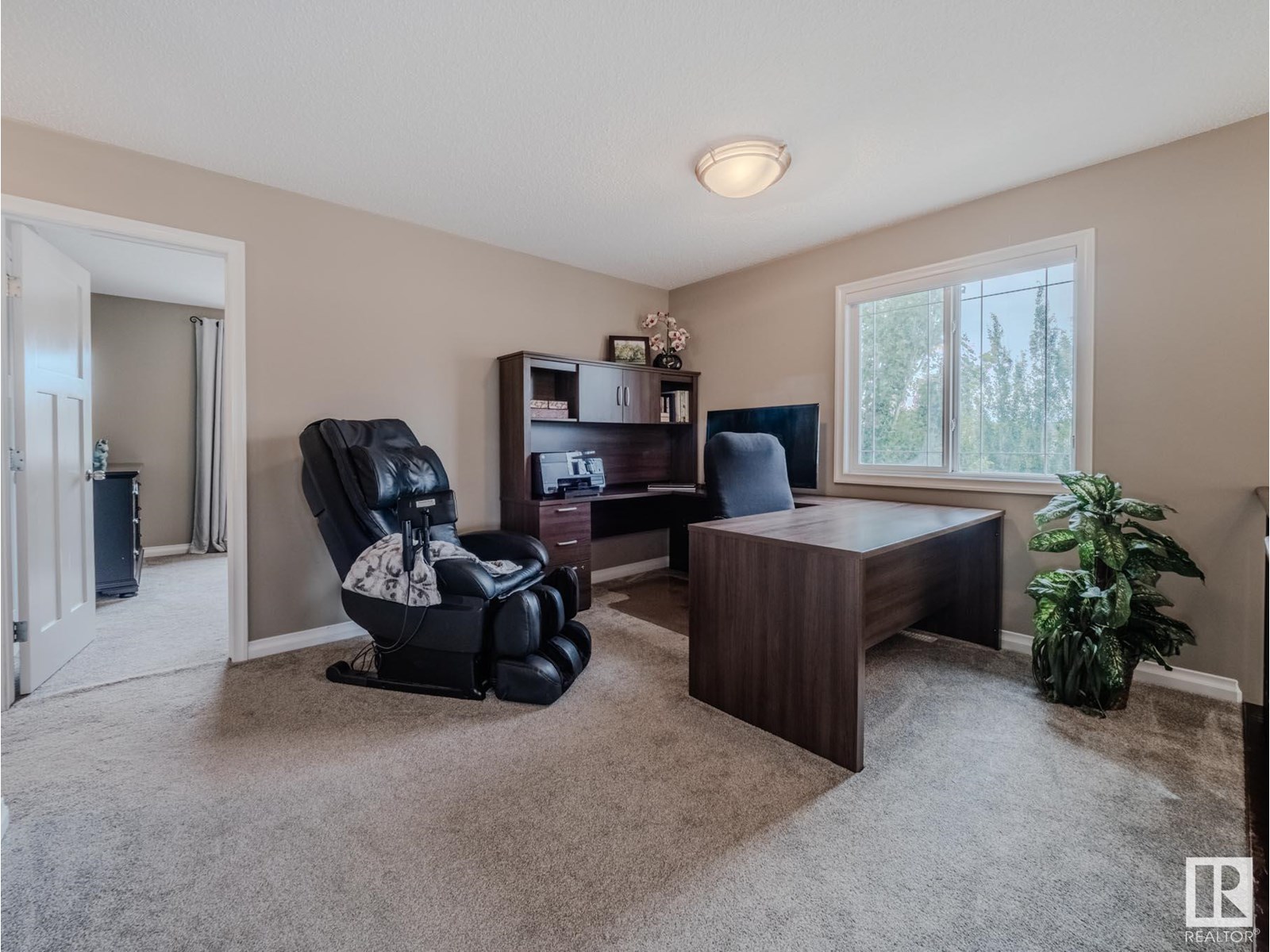 Photo 27 of 5506 168 A Av Nw, Edmonton AB