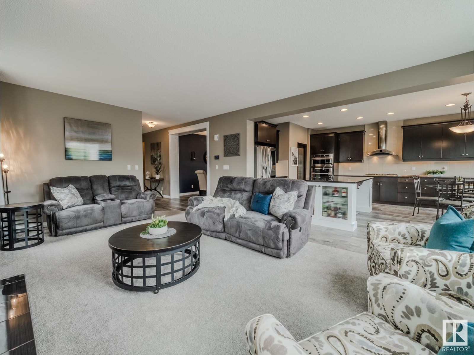 Photo 8 of 5506 168 A Av Nw, Edmonton AB