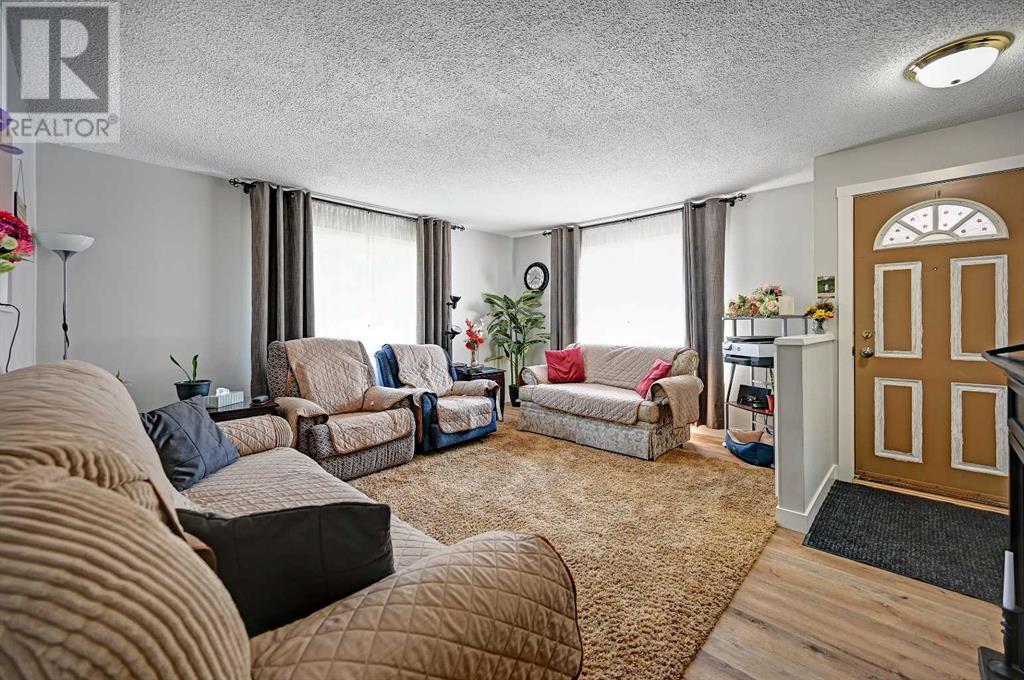 Single Family House Bungalow for Sale in  Dover Ridge Drive SE Dover Calgary 