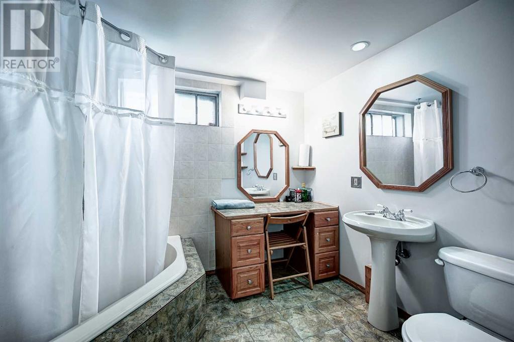 Single Family House Bungalow for Sale in  Dover Ridge Drive SE Dover Calgary 