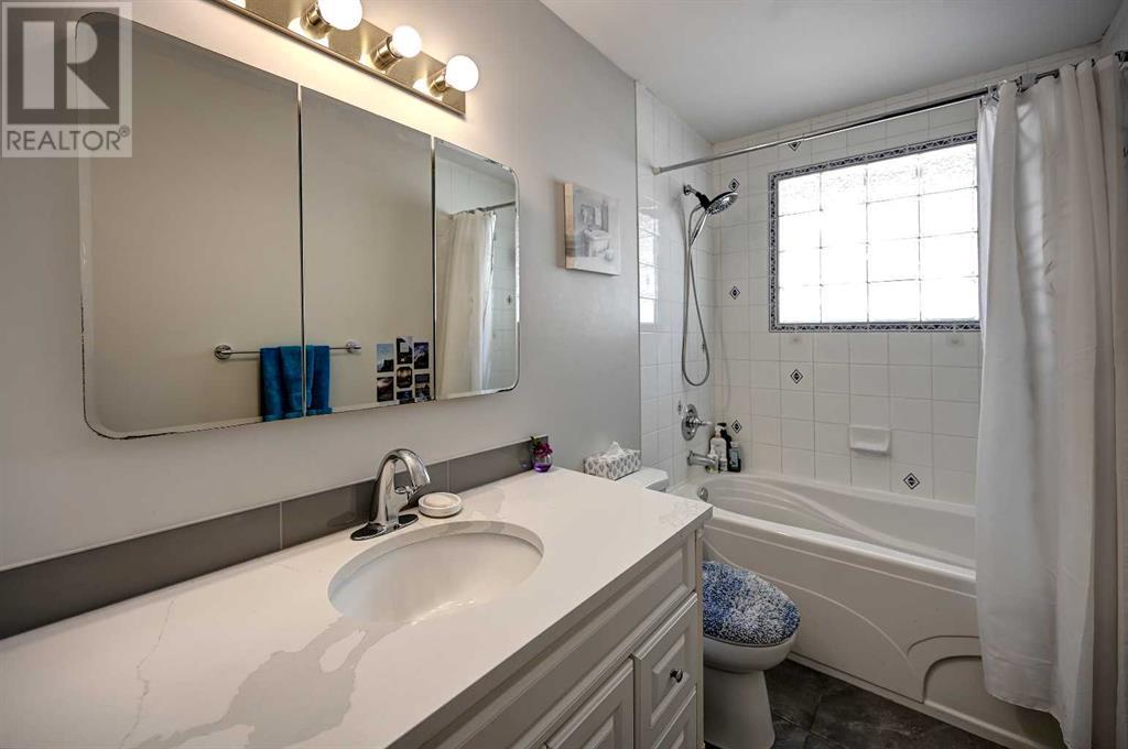Single Family House Bungalow for Sale in  Dover Ridge Drive SE Dover Calgary 