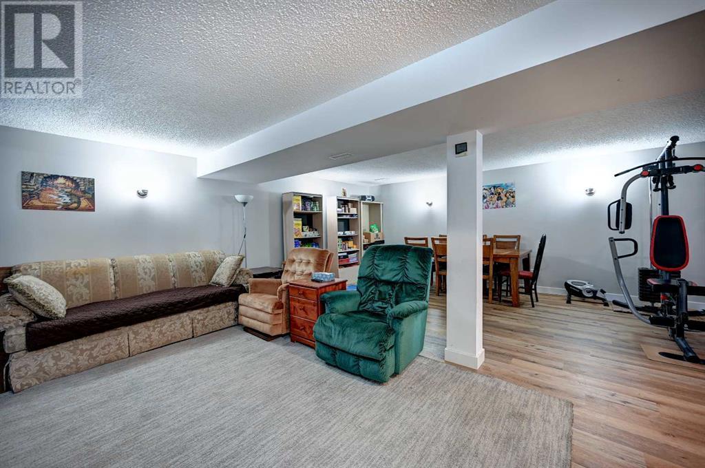 Single Family House Bungalow for Sale in  Dover Ridge Drive SE Dover Calgary 