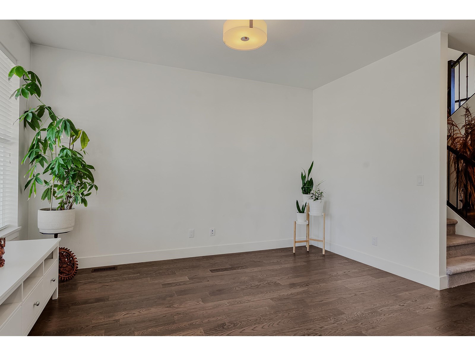 Photo 12 of 27155 35 B Avenue, Langley BC