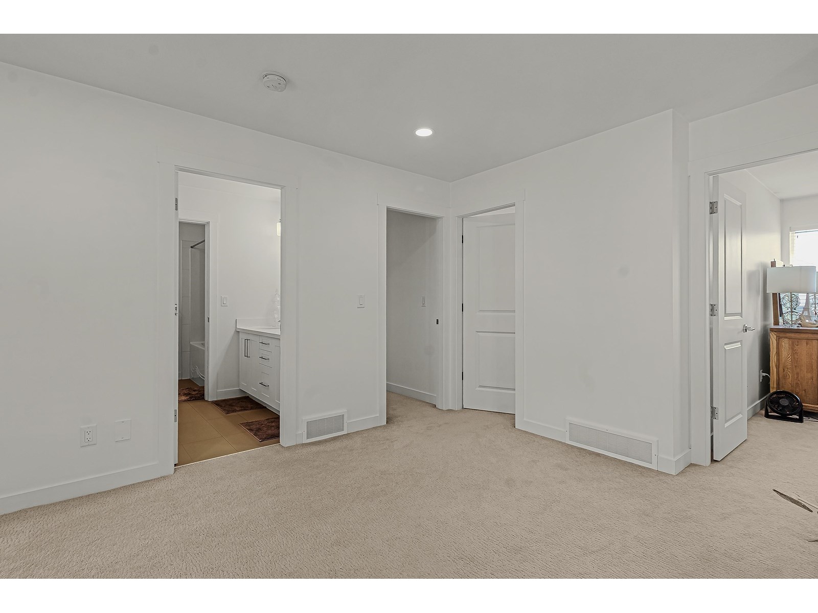 Photo 15 of 27155 35 B Avenue, Langley BC