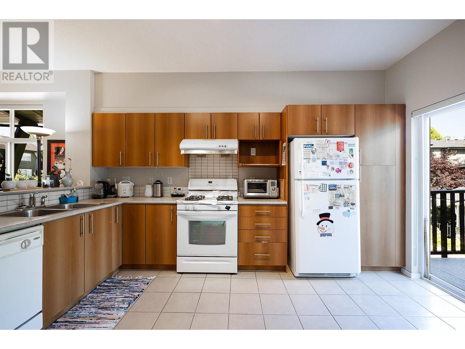 Photo 9 of 1 9333 Sills Avenue, Richmond BC