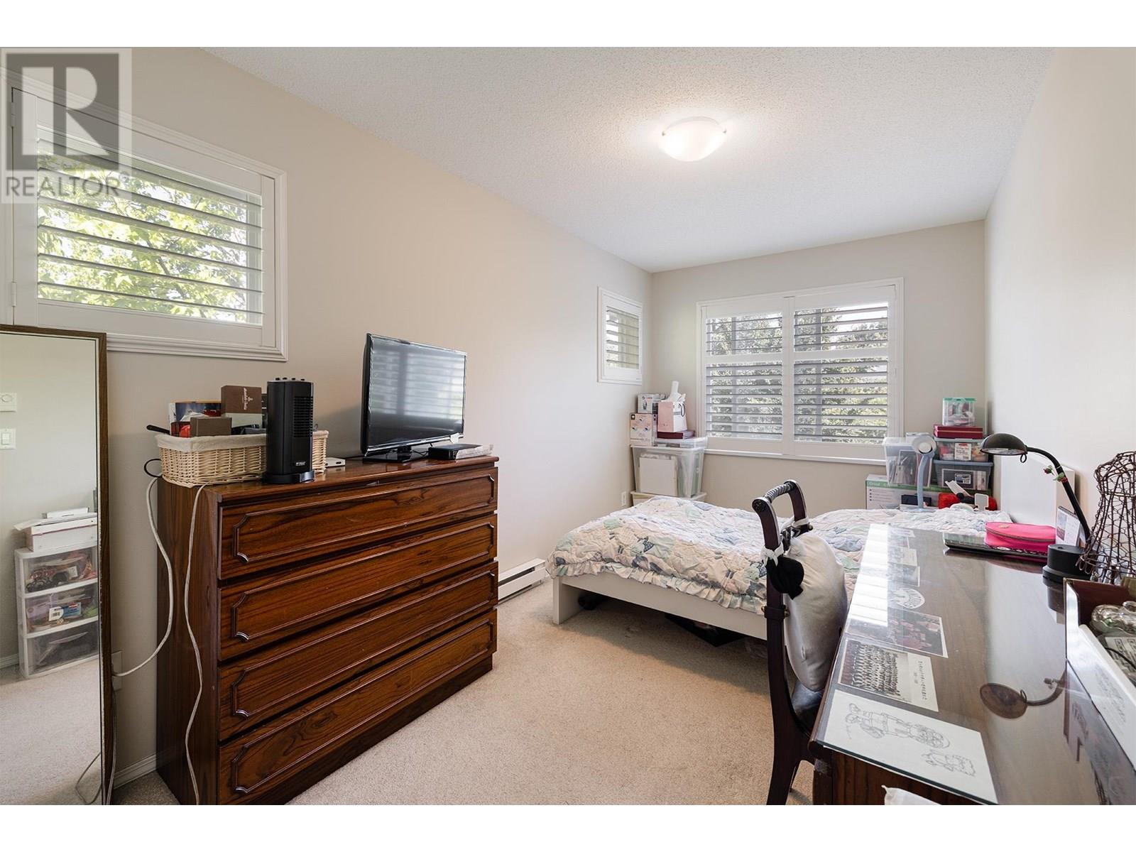 Photo 18 of 1 9333 Sills Avenue, Richmond BC