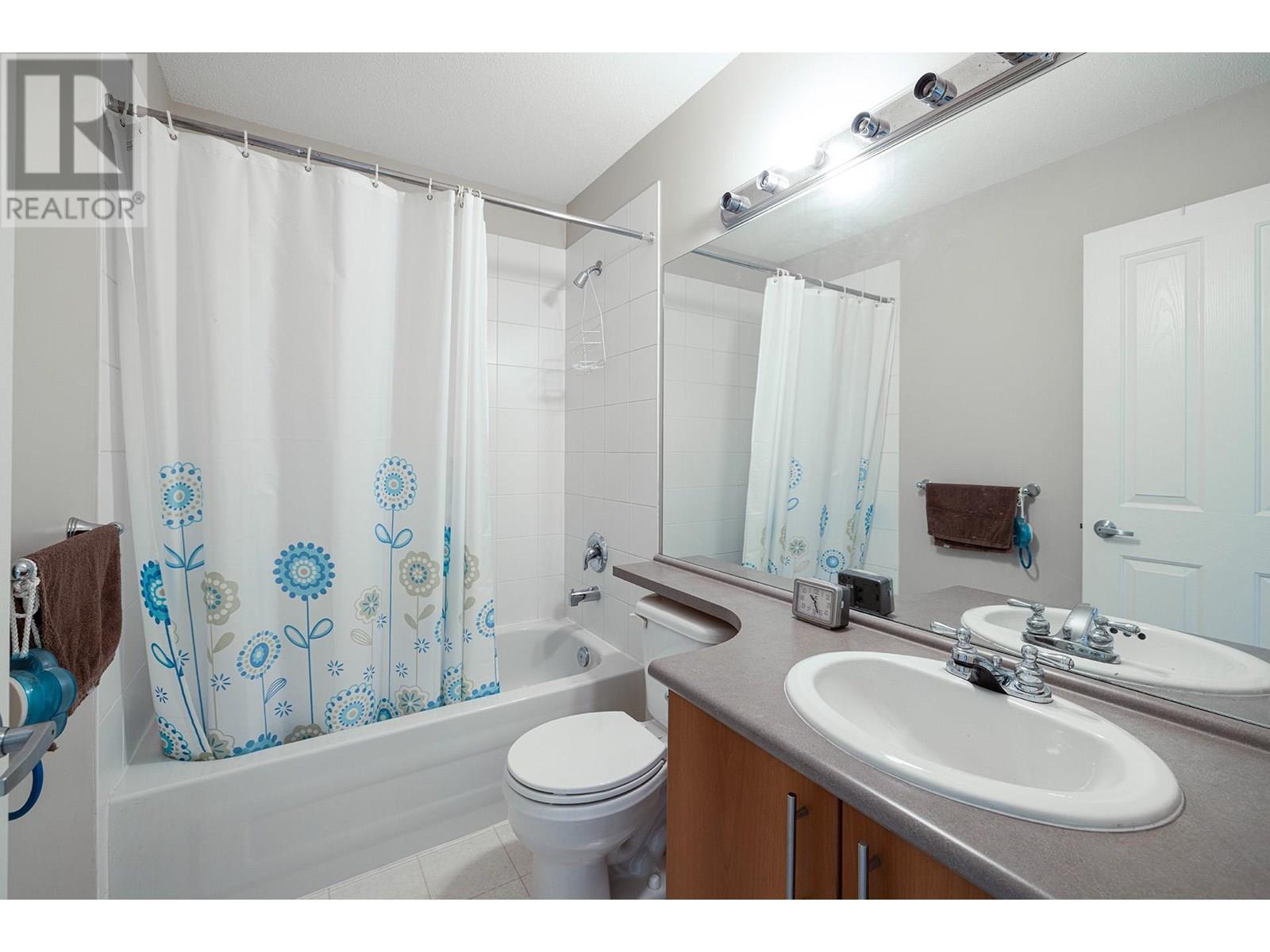 Photo 21 of 1 9333 Sills Avenue, Richmond BC