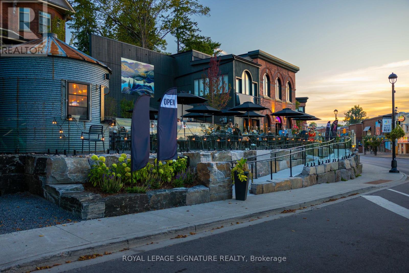 Photo 1 of 93 Main Street E, Huntsville ON