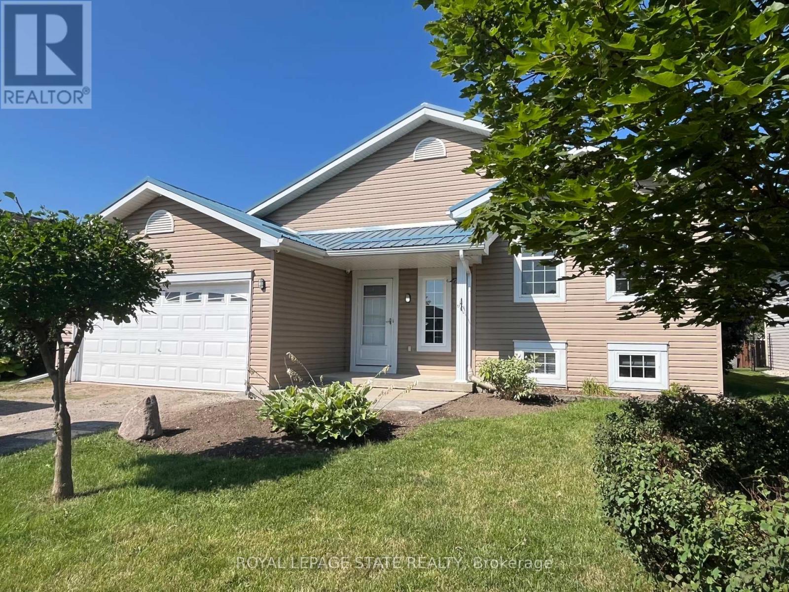 Photo 1 of 17 Mapleview Drive, Haldimand ON