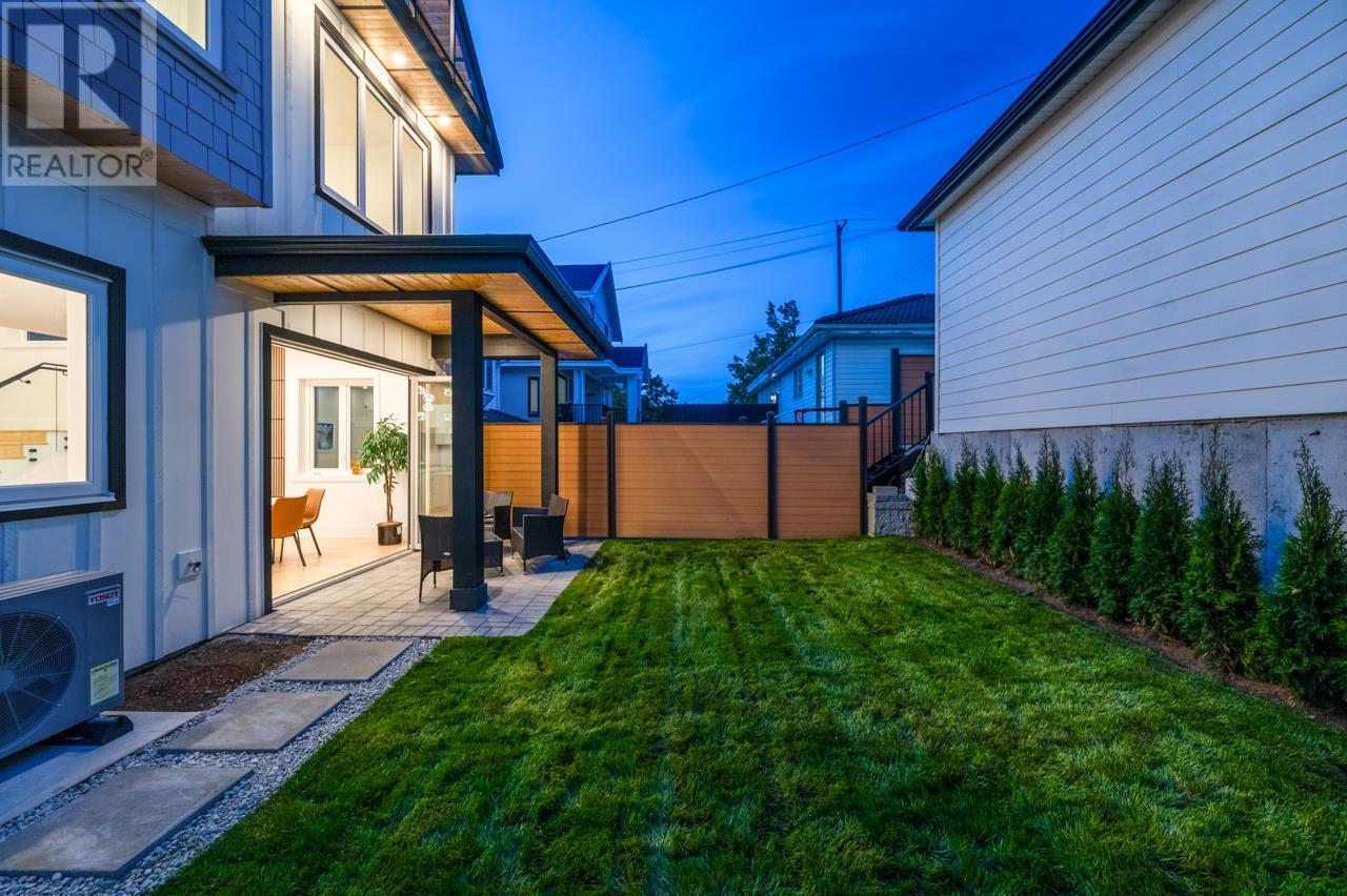 Photo 5 of 2 2124 Renfrew Street, Vancouver BC