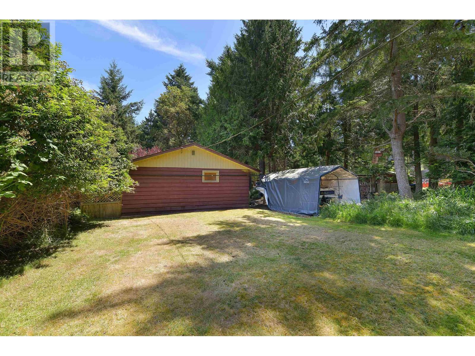 513 CEDAR HILL ROAD, Mayne Island