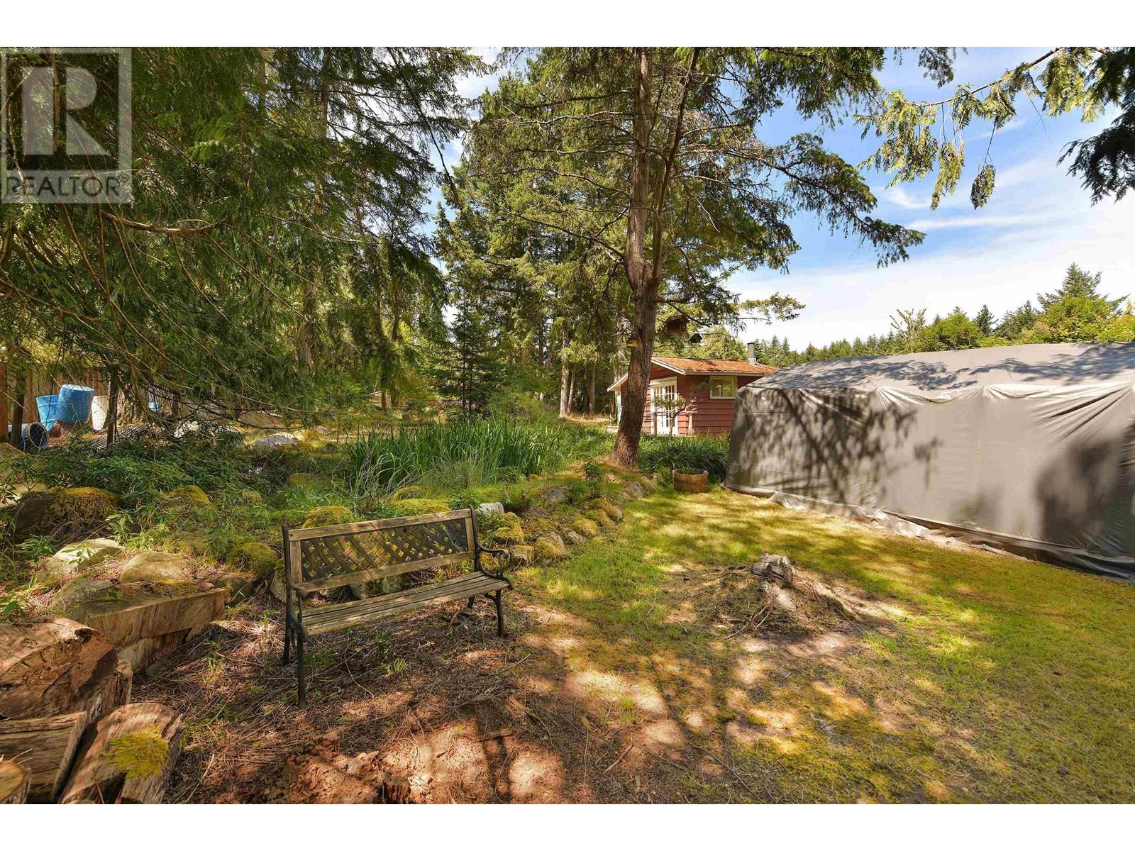 513 CEDAR HILL ROAD, Mayne Island