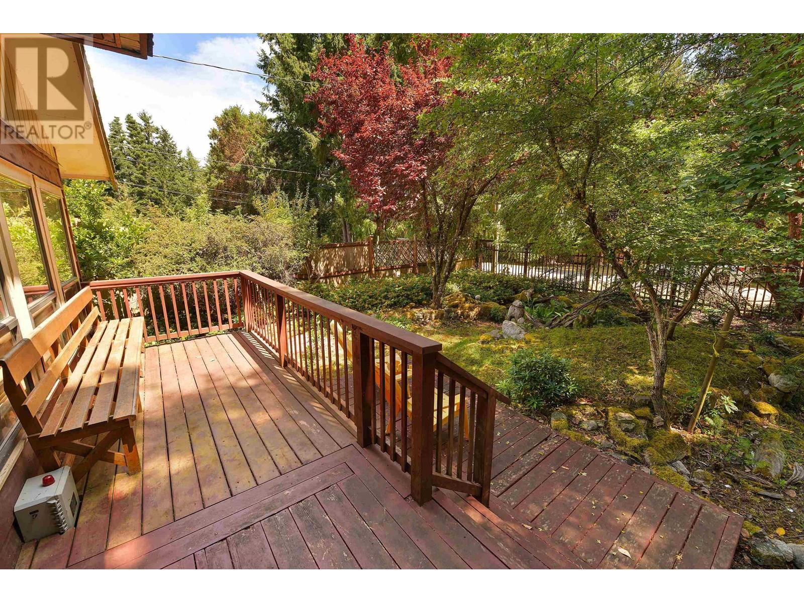 513 CEDAR HILL ROAD, Mayne Island