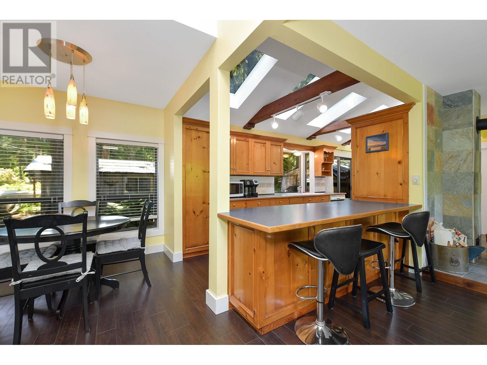 513 CEDAR HILL ROAD, Mayne Island