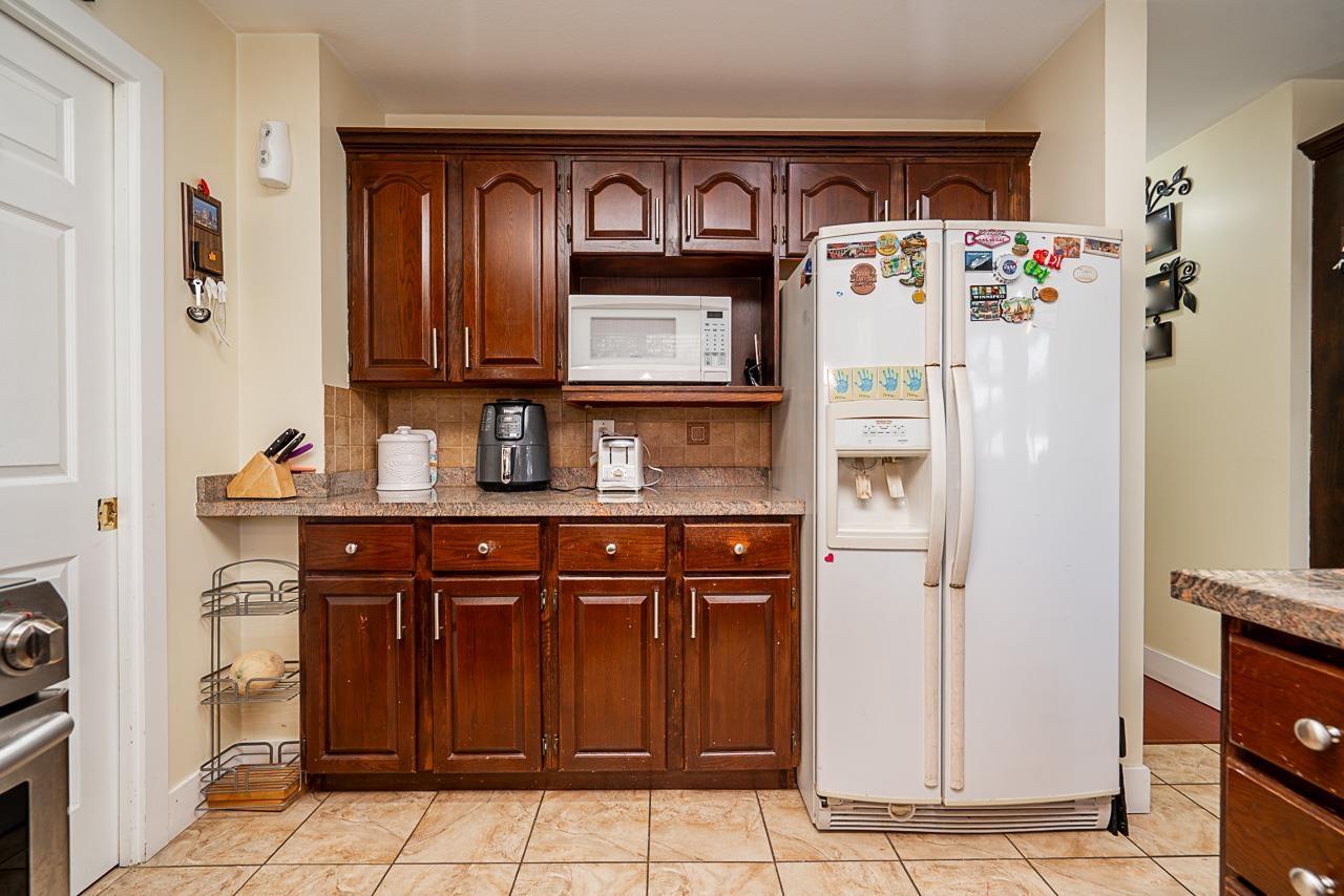 Photo 14 of 8682 143 A Avenue, Surrey BC