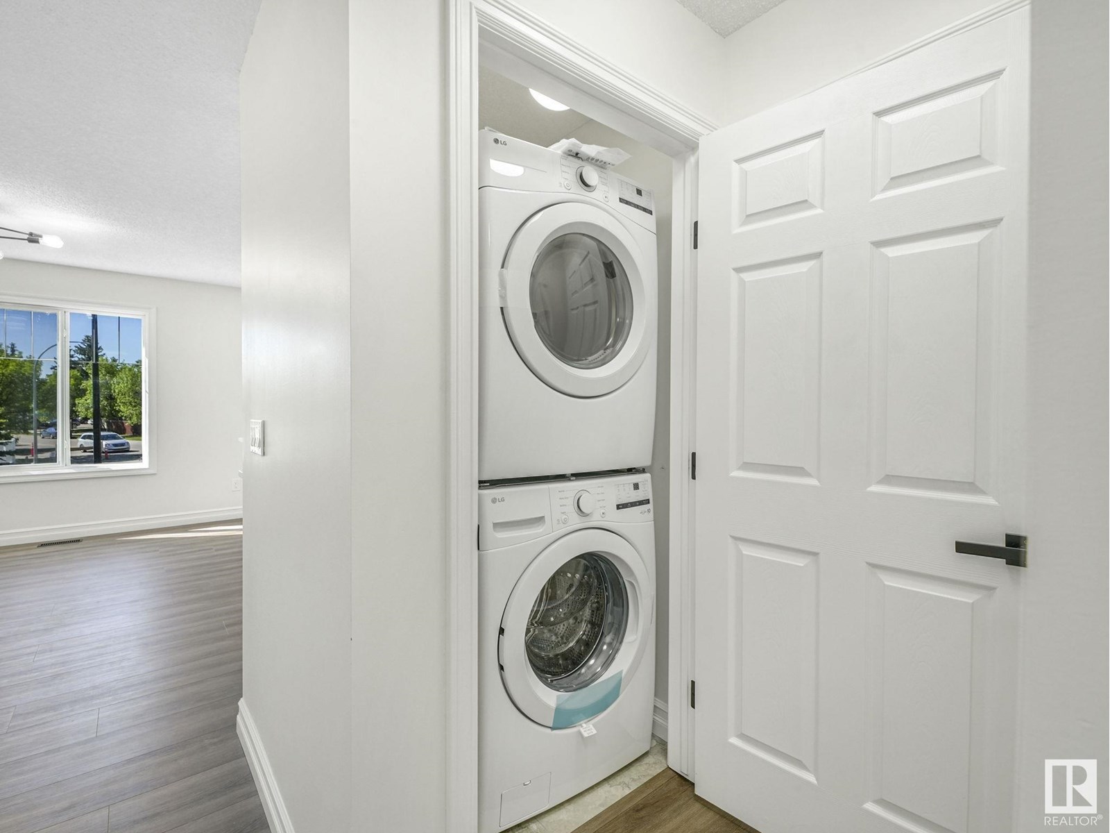 Photo 14 of 74 14621 121 Street Nw, Edmonton AB