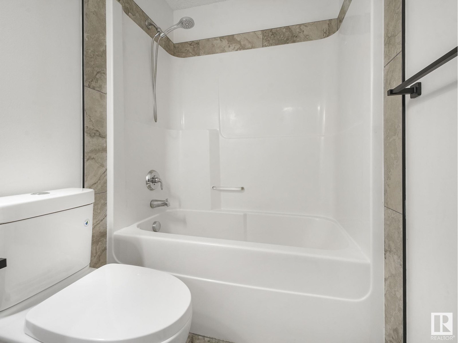 Photo 33 of 74 14621 121 Street Nw, Edmonton AB