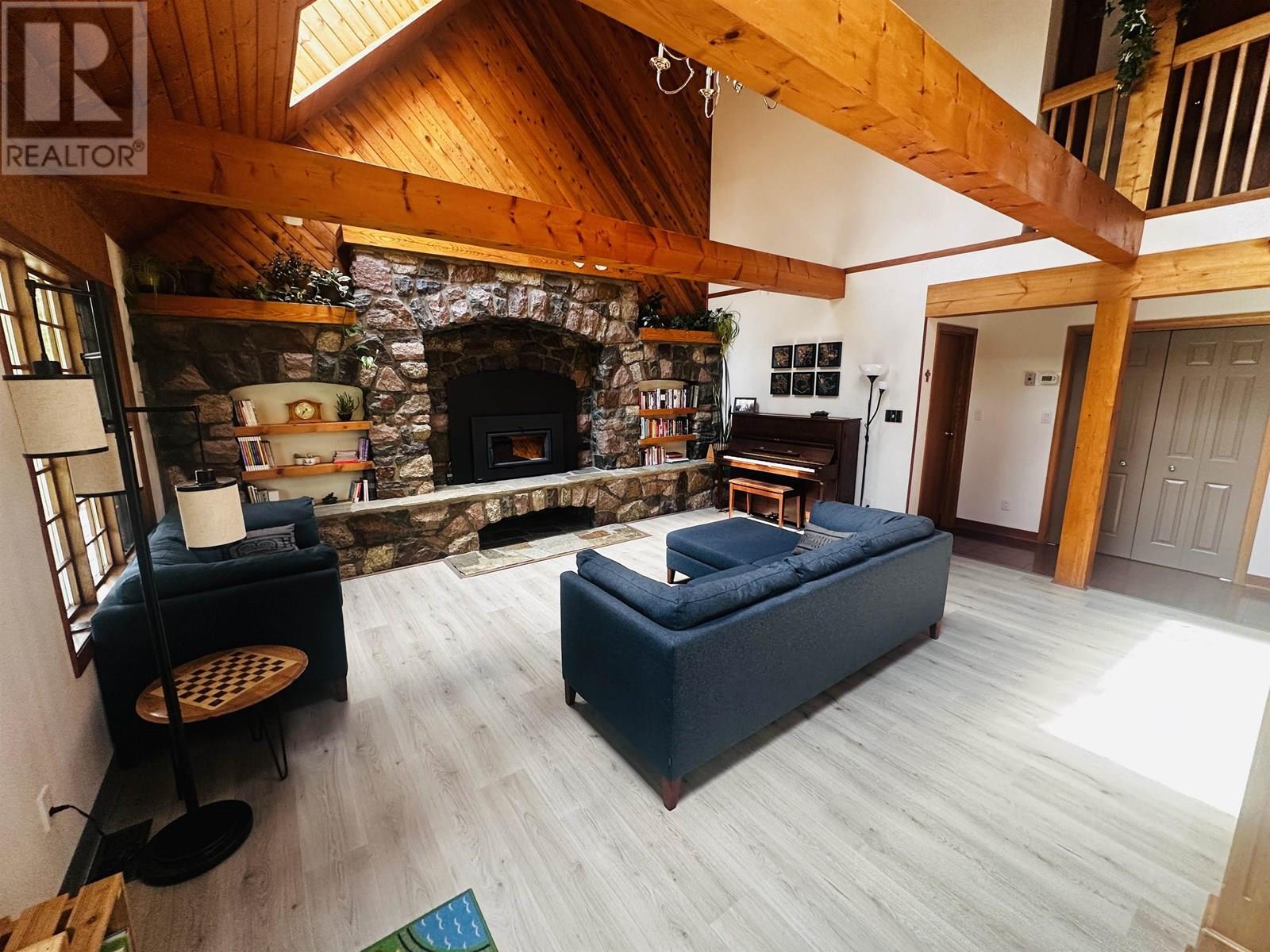16939 16 Highway, Burns Lake